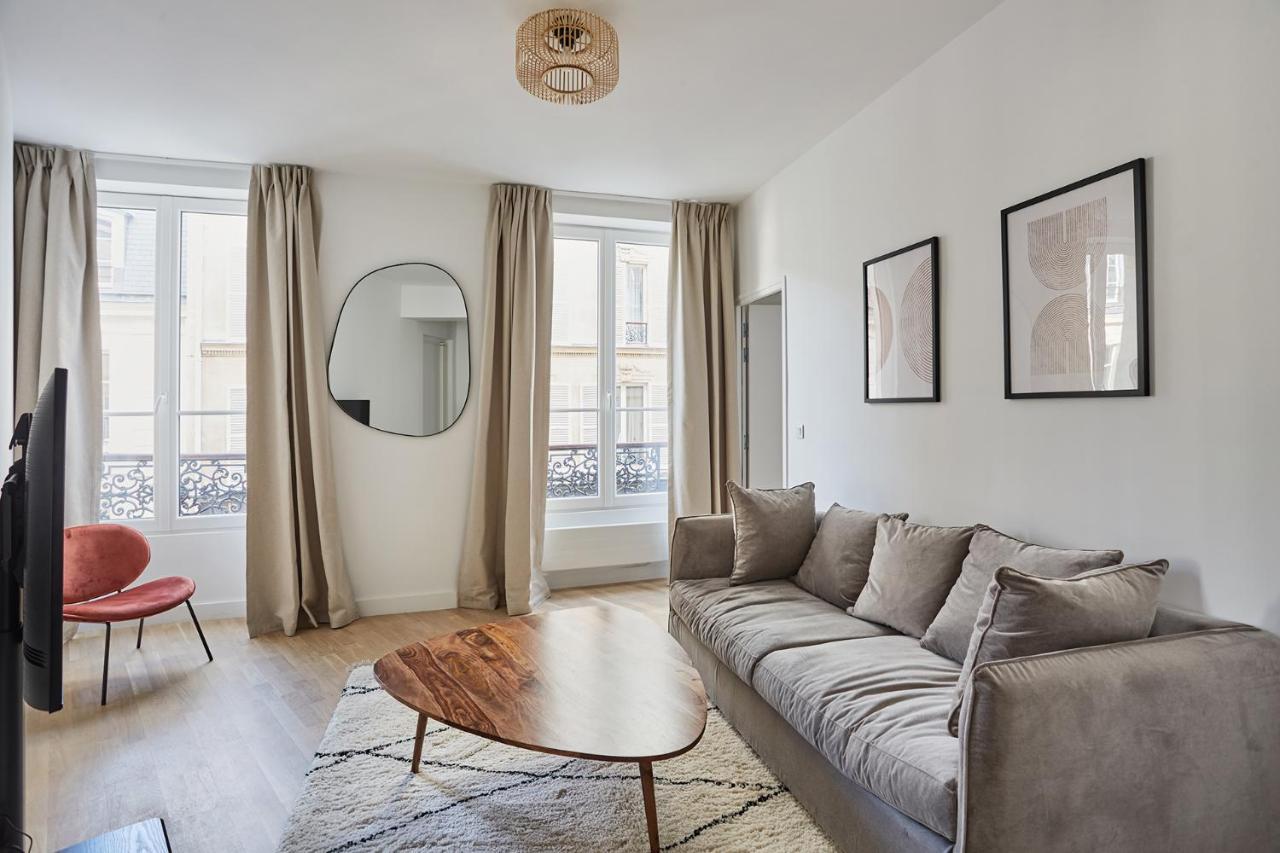 Apartment Center Of Paris By Studio Prestige Exteriör bild